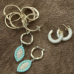 Elegant Gold and Turquoise Earrings Set